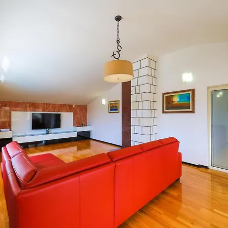 Holiday home 3 Bedroom Stunning In *